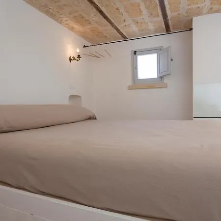 לינה וארוחת בוקר Masseria Borgo Mortella 4*
