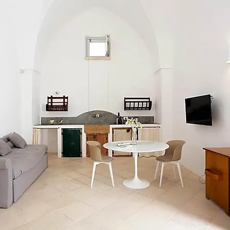 Masseria Borgo Mortella Bed & Breakfast 4*
