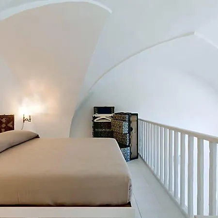 Bed & Breakfast Masseria Borgo Mortella 4*