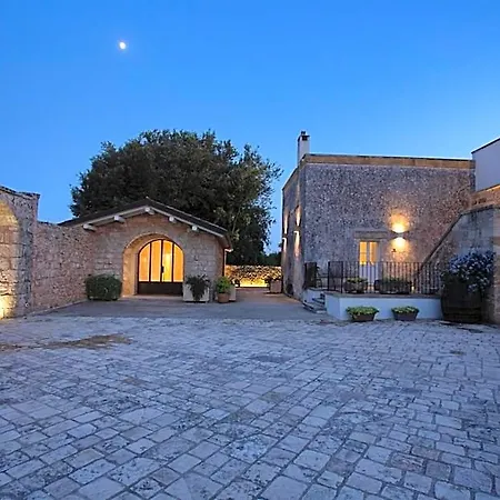 Masseria Borgo Mortella Bed & Breakfast 4*