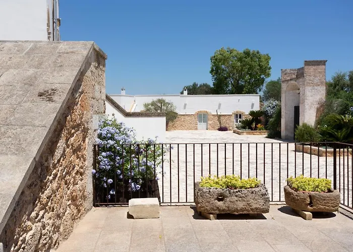 ベッド・アンド・ブレックファスト Masseria Borgo Mortella 4*